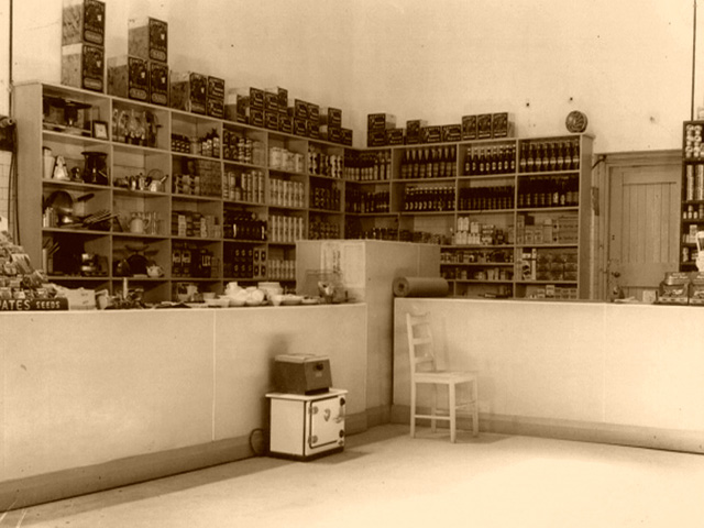 Grocery Store Cnr Princess & McKay street Circa